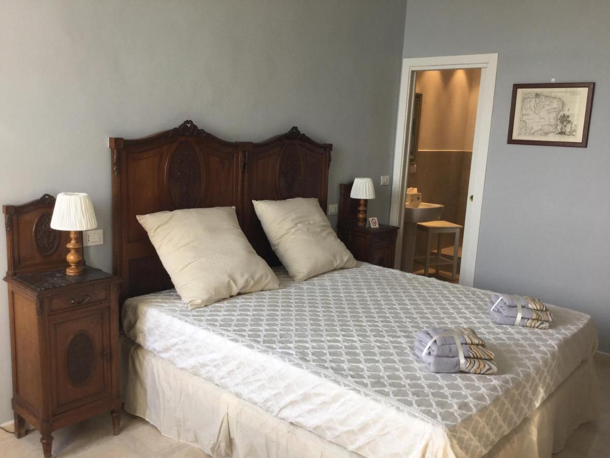B&B Note Di Mare อิมเปรีอา ภายนอก รูปภาพ