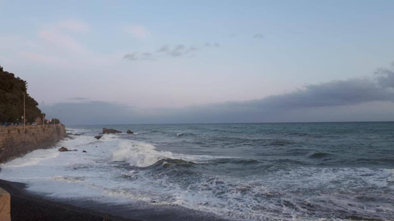 B&B Note Di Mare อิมเปรีอา ภายนอก รูปภาพ