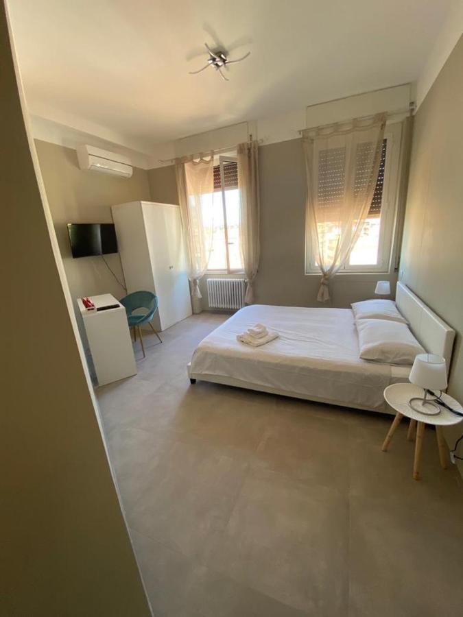 B&B Note Di Mare อิมเปรีอา ภายนอก รูปภาพ